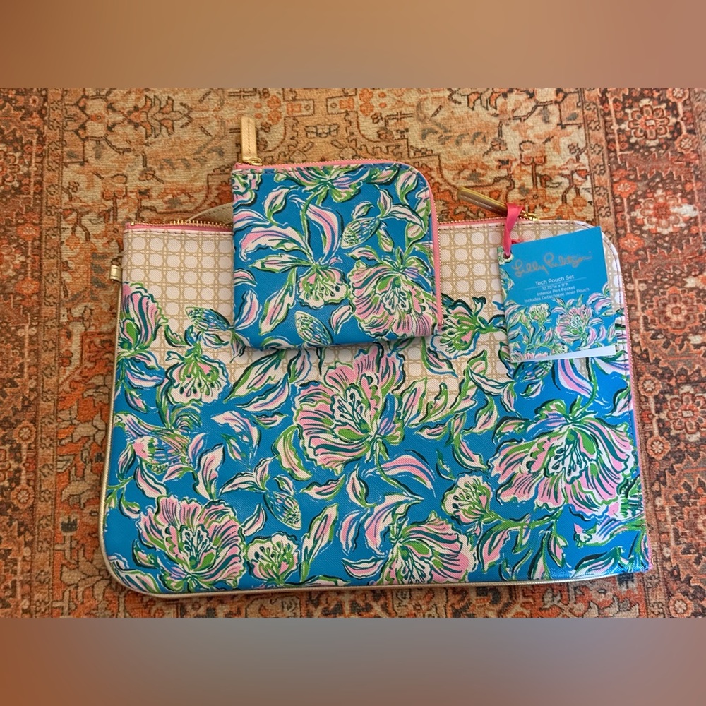 Lilly Pulitzer Tech Pouch Set in Cumulus Blue & Chick Magnet With Original Tags - Picture 11 of 16